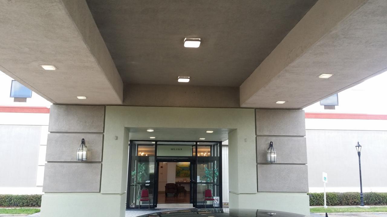 ג'קסון Olive Tree Hotel And Banquet Halls מראה חיצוני תמונה